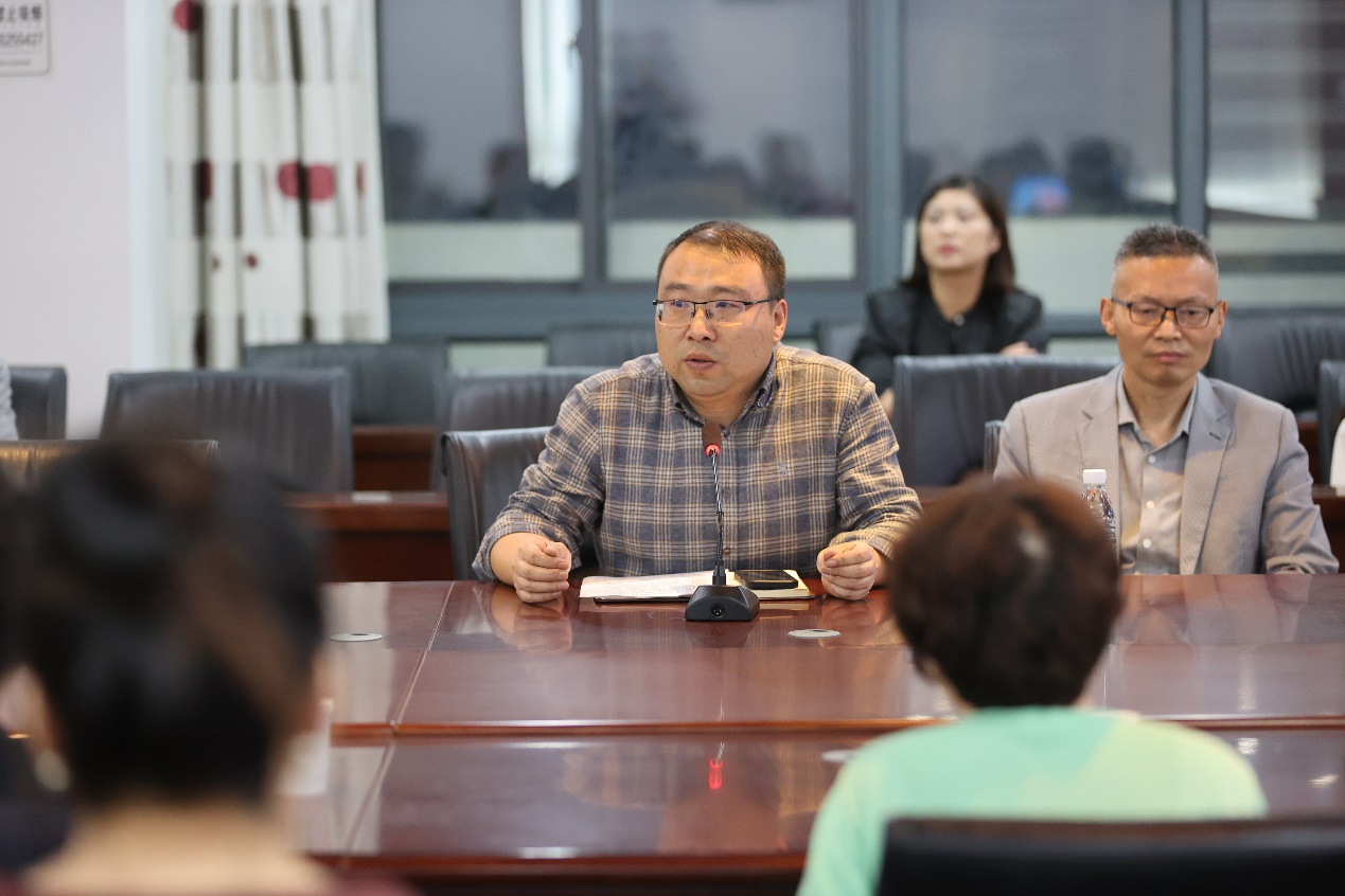 D:\2023高一年级部\德育\家校共育促成长\家长沙龙10.16\3.jpg